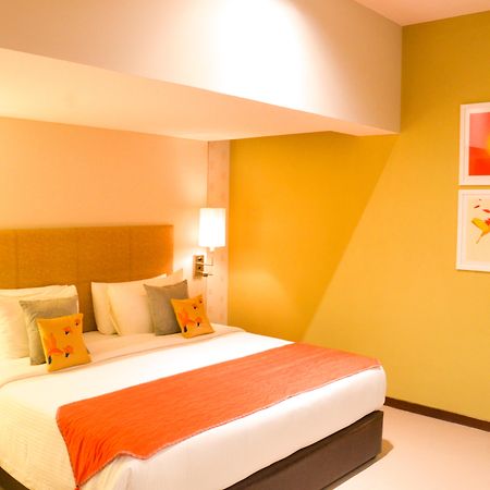 Grand Mercure Vadodara Surya Palace Экстерьер фото