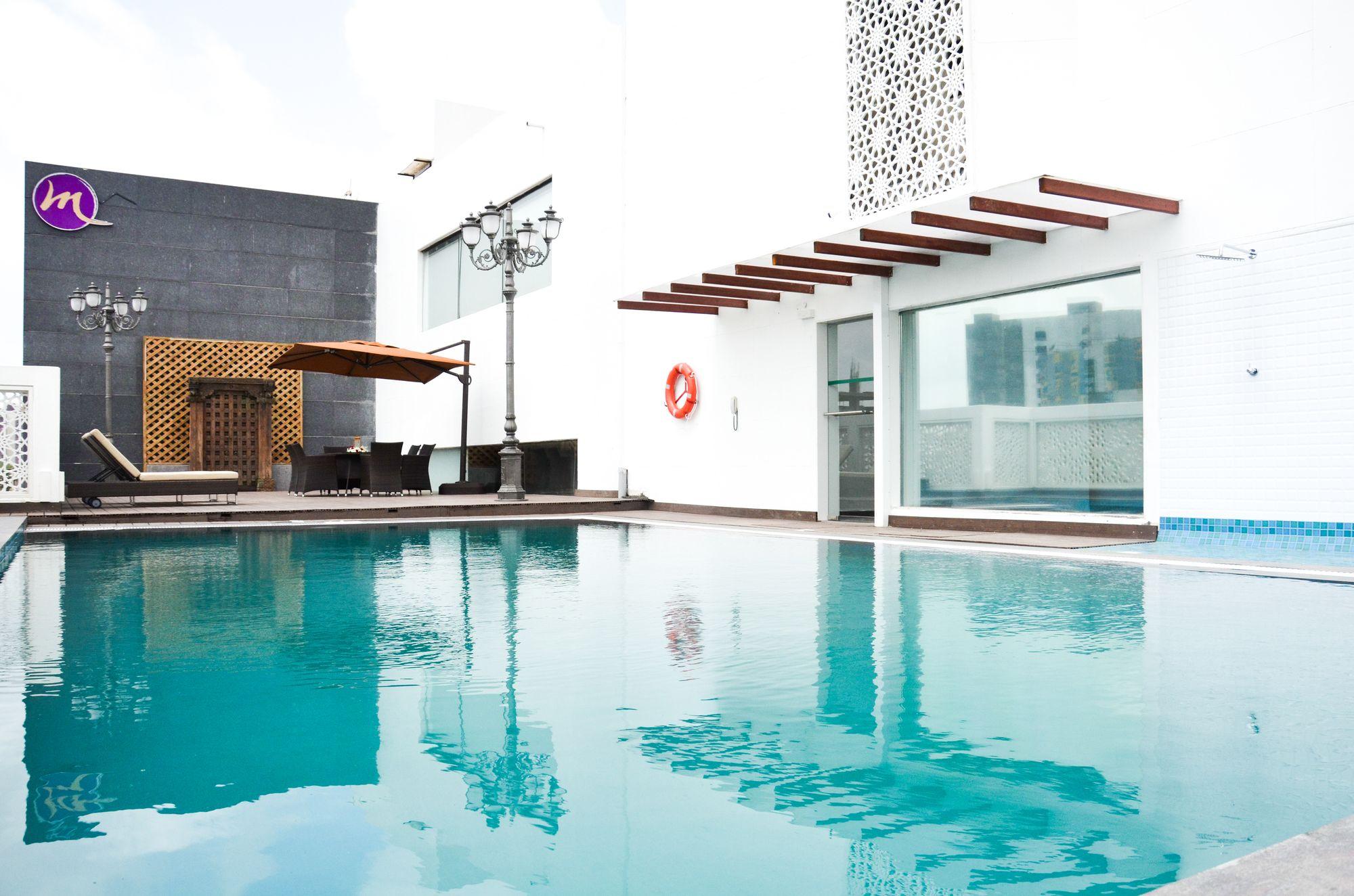 Grand Mercure Vadodara Surya Palace Экстерьер фото