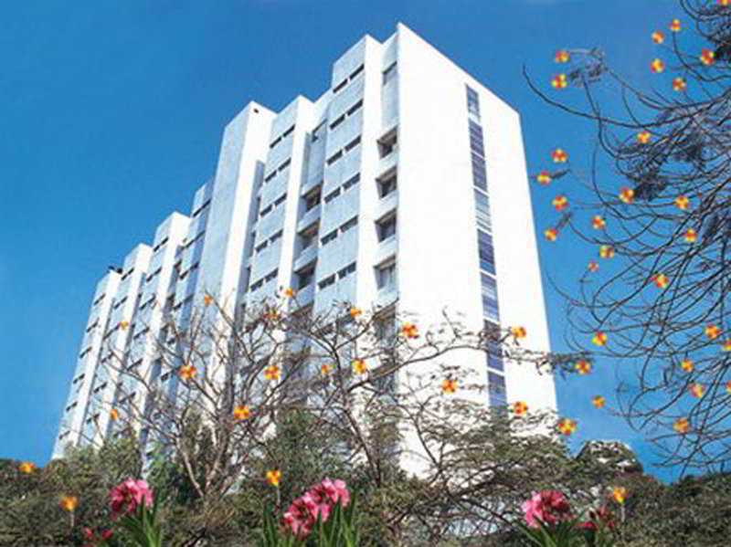 Grand Mercure Vadodara Surya Palace Экстерьер фото